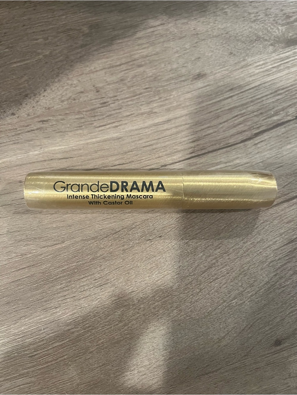 Intense Thickening Mascara with Castro Oil - by Grande Drama Lash